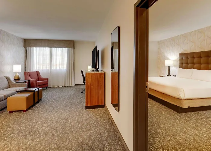 Drury Plaza Downtown 4*