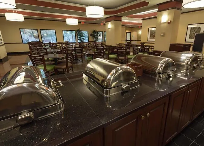 Drury Plaza Downtown 4*